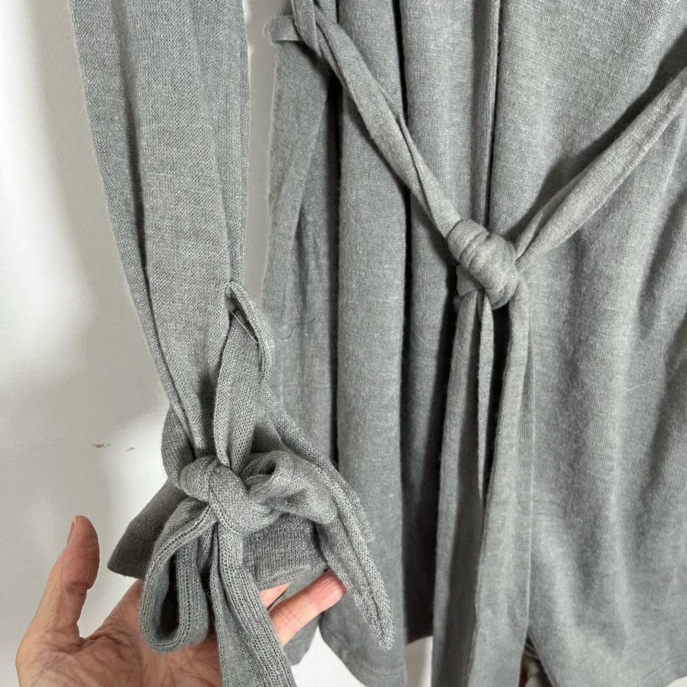 Doe & Rae Light Gray Cardigan - Picture 3 of 5